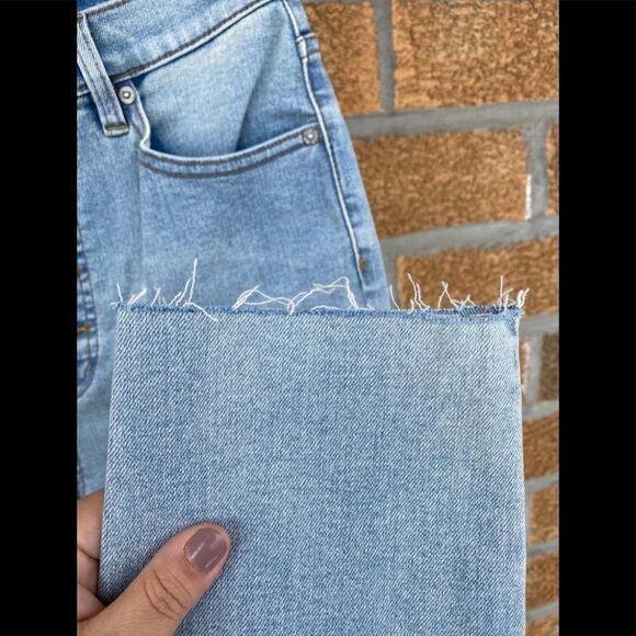 We the free high rise jeans size 28 curvy - Picture 3 of 13